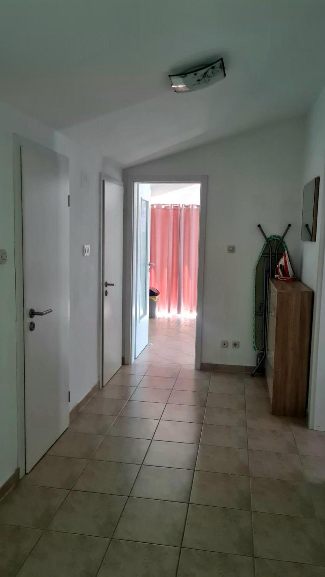 Apartment Ante Dugi Rat Eksteriør billede