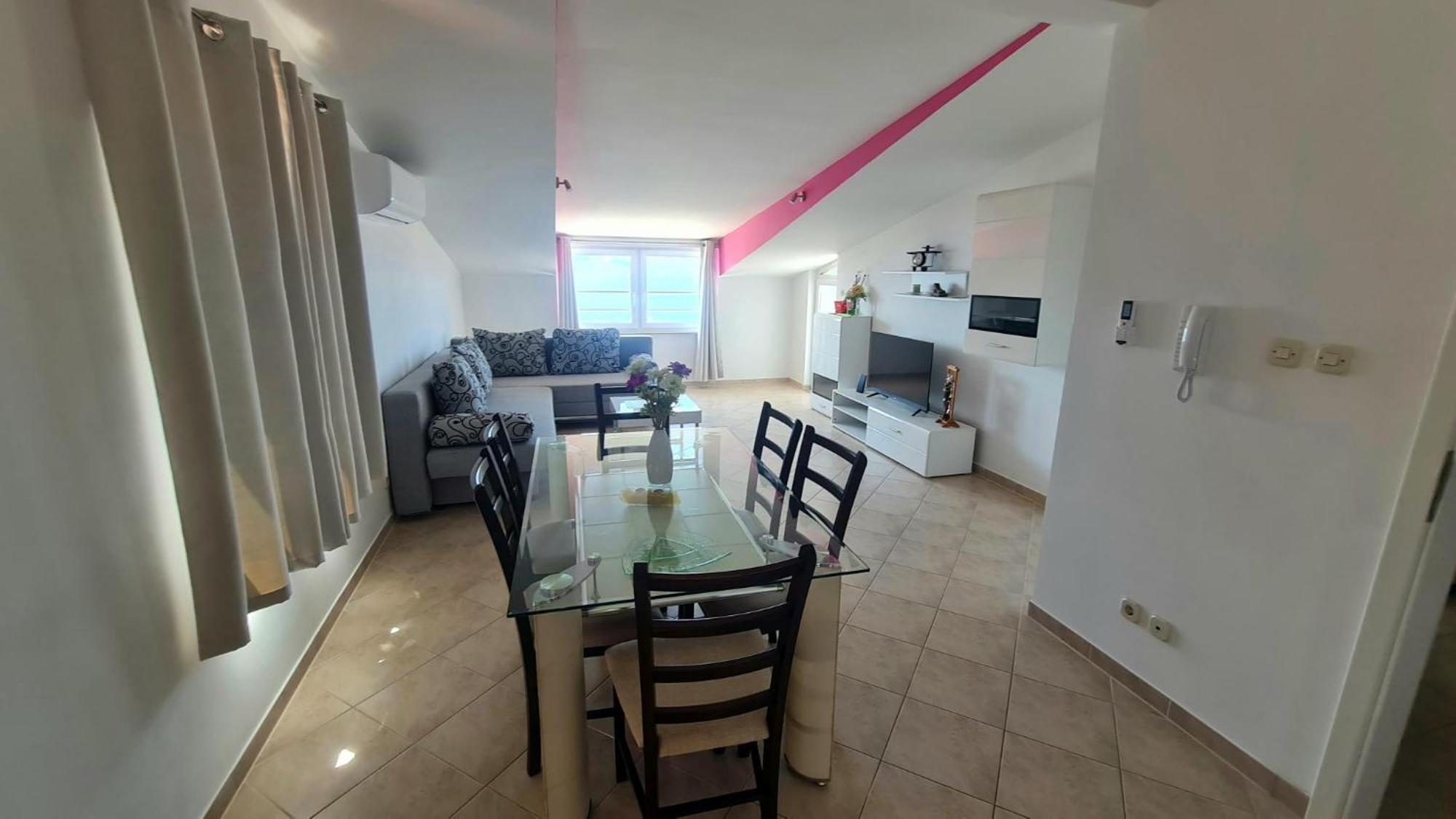 Apartment Ante Dugi Rat Eksteriør billede